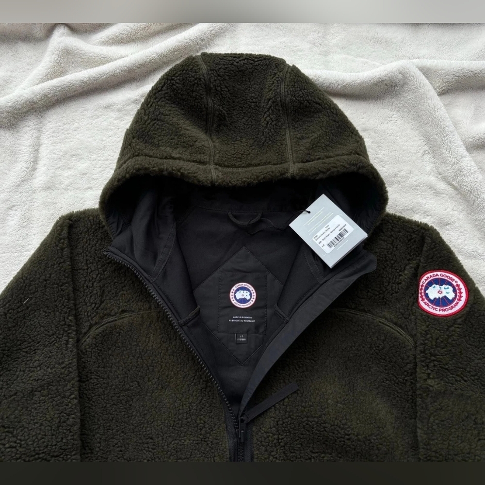 NWT Canada Goose Simcoe Oversized Hoodie Pile Fleece Dark Sage Size Small - Picture 12 of 12
